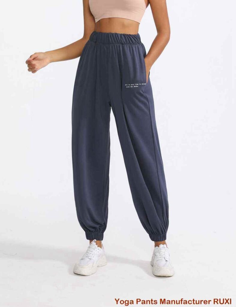 ခေါင်းစွပ်ဂေါက်အင်္ကျီ