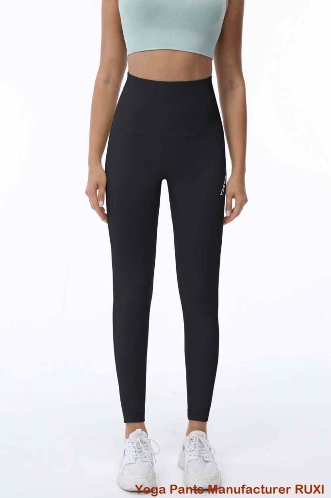 ပန်းရောင်အပြေးအင်္ကျီ