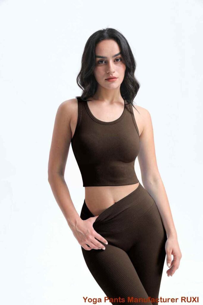 အမြင့်ယောဂ leggings