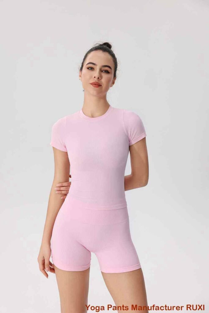 ယောဂ တီရှပ် အမျိုးသမီး