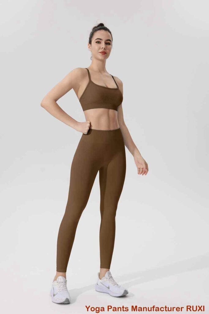 အခြောက်မြန်သော leggings